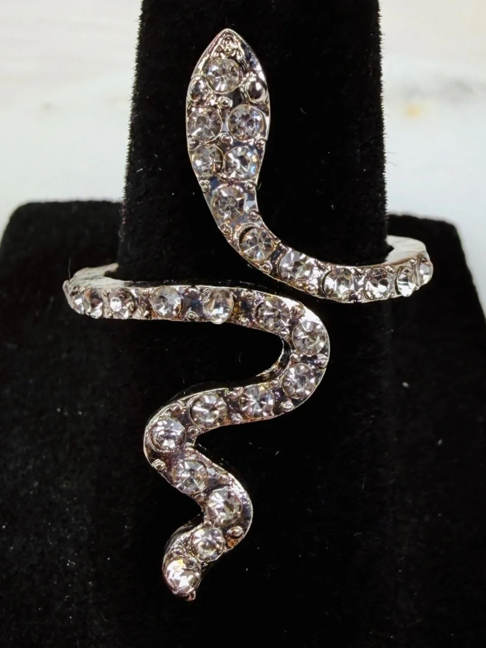 Silvertone clear bling snake size 6 3/4 ring